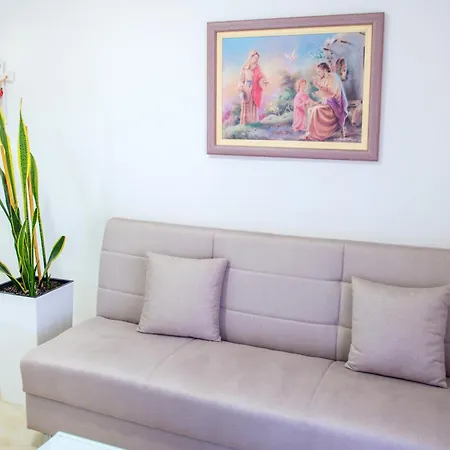 Apartman Elle *