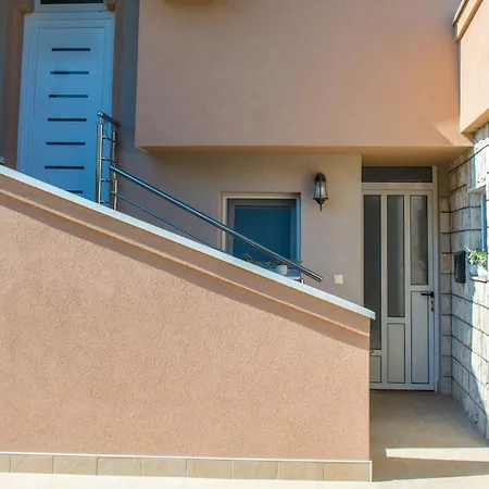 Elle Apartman *