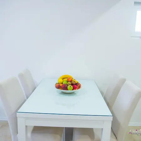 アパート Elle Čitluk