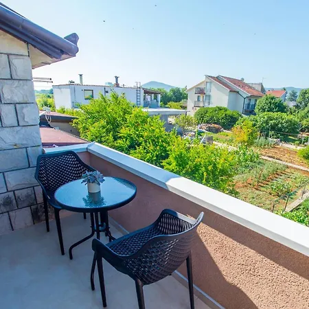 Apartman Elle *