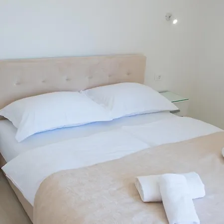 Elle Apartman *