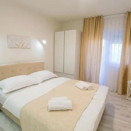 Apartman Elle *