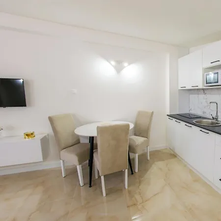 Apartman Elle *